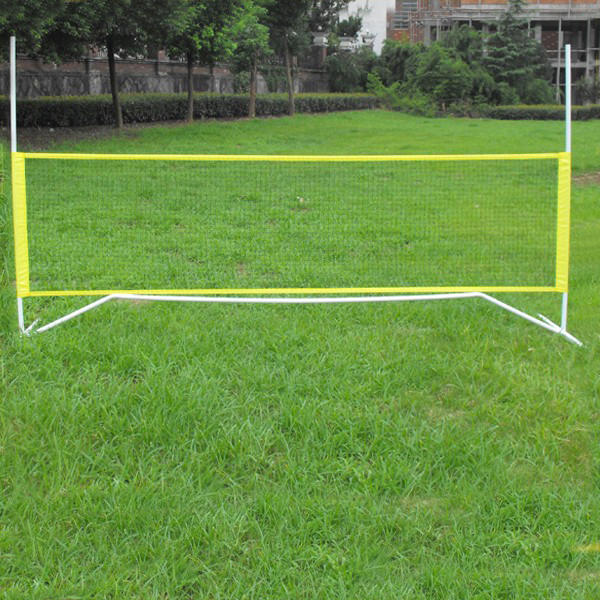  A Portable Badminton Net and Posts