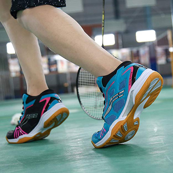 are badminton shoes necessary